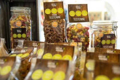 Domače testenine - klasična in darilna embalaža | Kmetija Pertinač